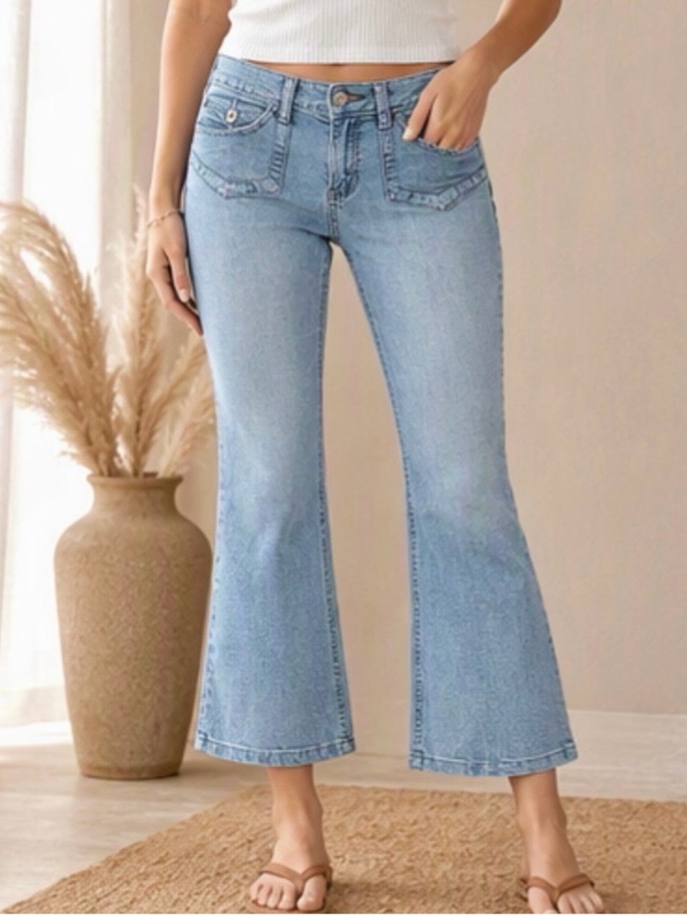 🌹 Duplex by Tyle 🌹 Vibrant Sky Blue Flare Capri Jeans